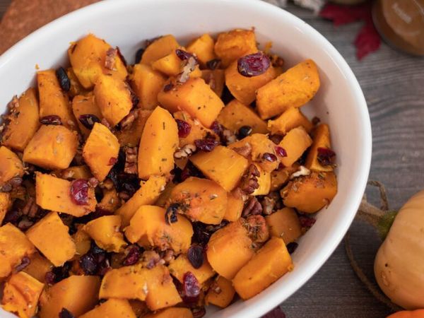 Pečena buča z brusnicami