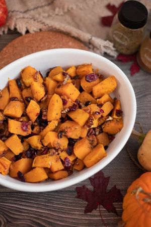 Pečena buča z brusnicami