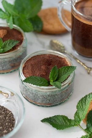 Chia tiramisu