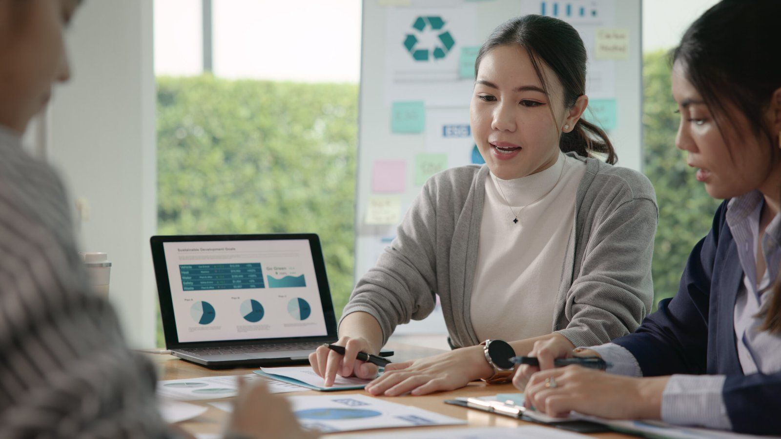 Effective Sustainability Reporting Tips for Marketers