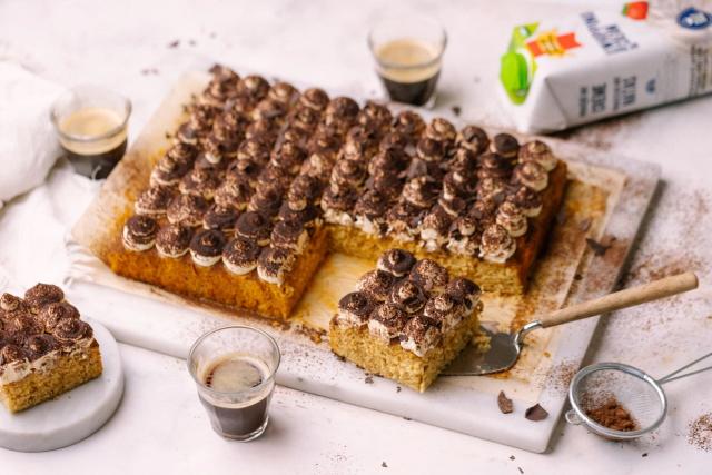 Coffee Tiramisu Cake