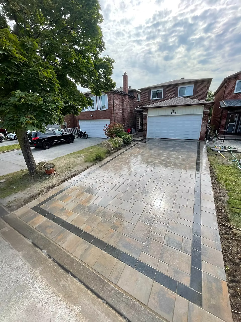 Richmond Hill Driveway Extension — photo 1