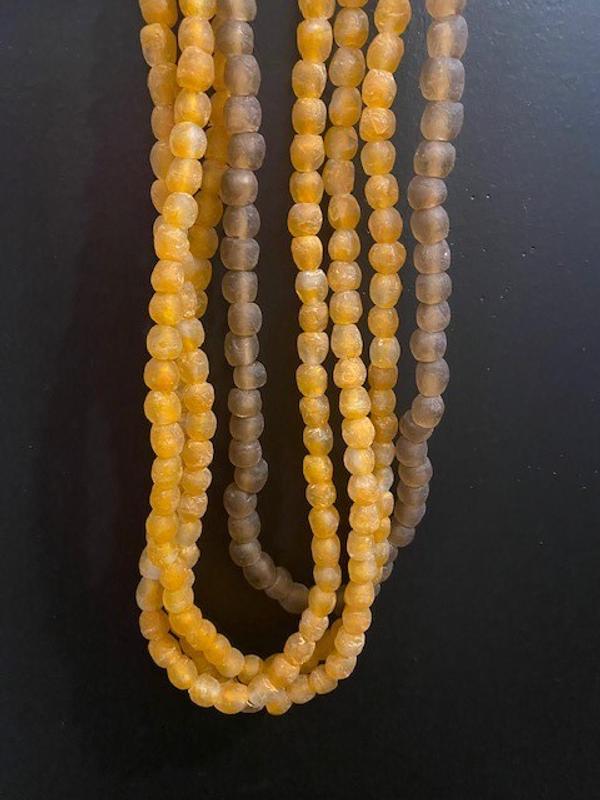 Mixed colors beads artwork
