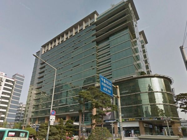 skinsli_warehouse_south_korea.jpg