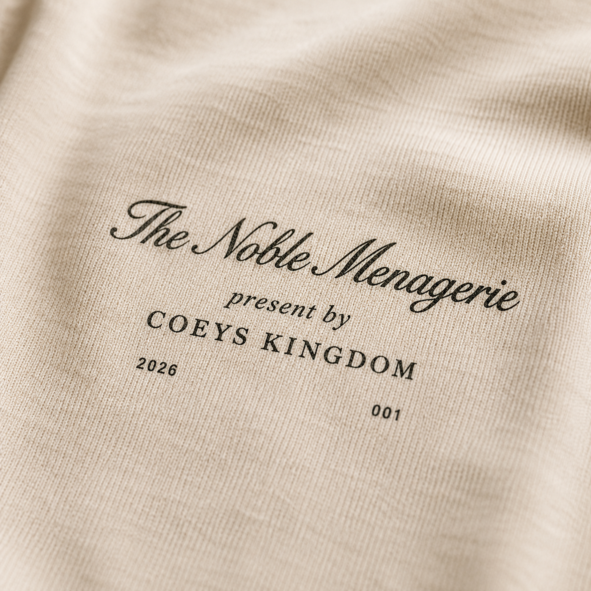 前胸小印特写 —— "The Noble Menagerie" 花体签名与 2026 / 001 档案条目