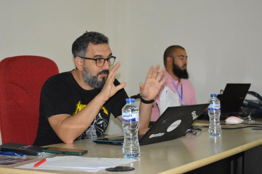 Firas and Houcemeddine on a round table