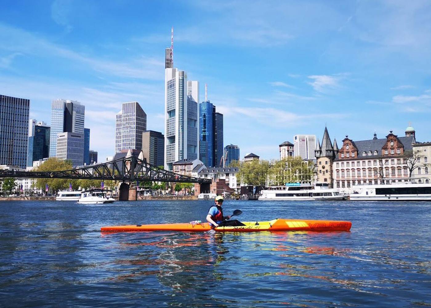Surfski on the Main in Frankfurt