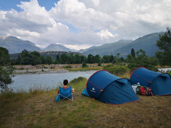 Paradies in der ersten Reihe mit direktem Blick auf den Fluss