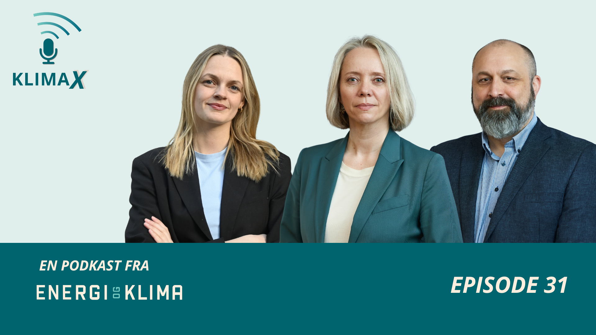 Klimax-logo med mikrofon og lydbøler og tre personer med dressjakke: to damer og en mann med skjegg