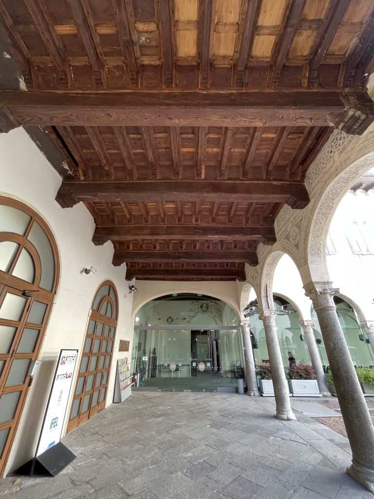 Milan tour, photo 8 of 91