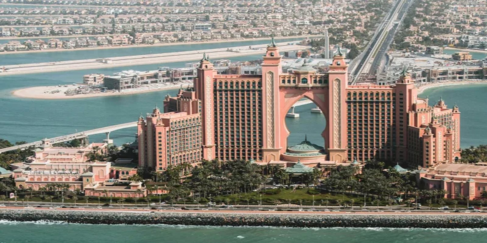 A Dual-Governance Model for a "Global Crypto Hub": Research on UAE Crypto Regulation and Taxation
