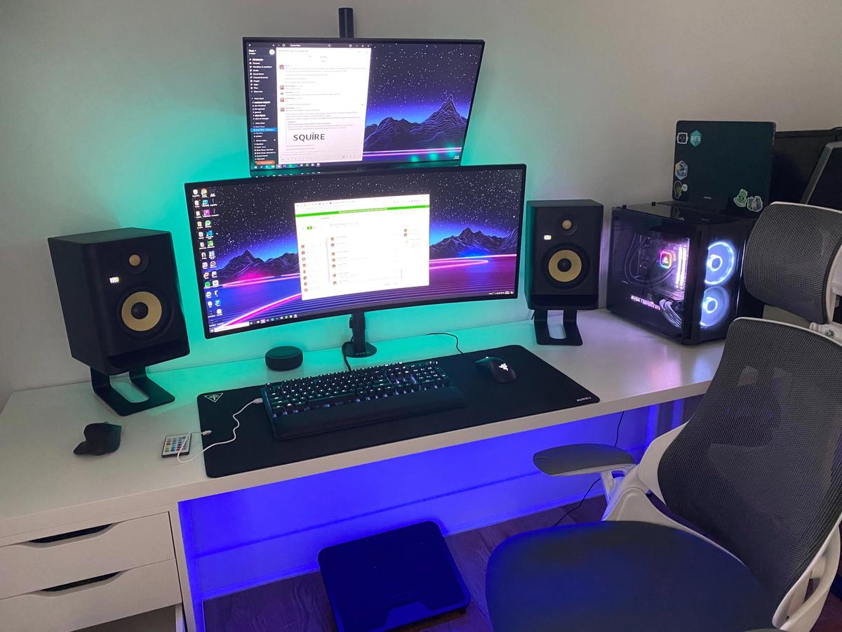 Stacked displays setup with DIY IKEA LINNMON desk | Remote Setups