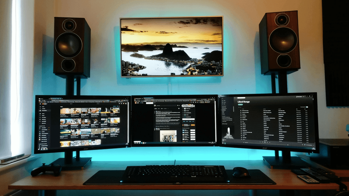 Three Screen Stack Setup Epic Wall-Mounted Triple Monitor Desk Setup | Remote Setups