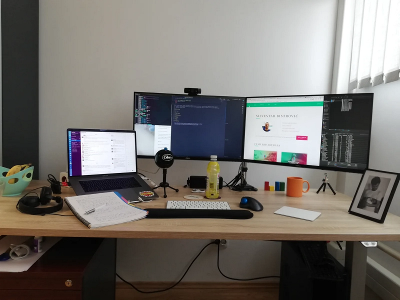 Standing desk developer setup