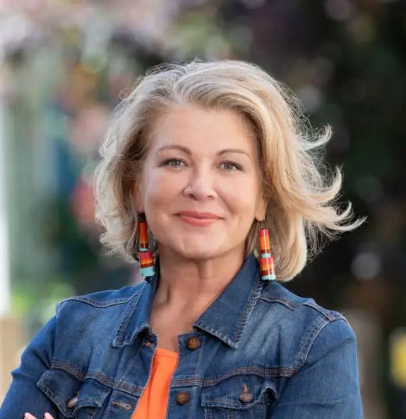 Diane L. — Menopause Coach, Canada