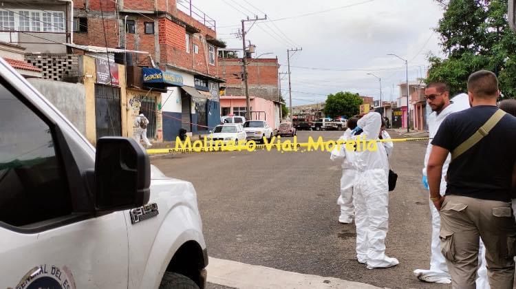 ⚠️ #MoreliaViolenta ⚠️ Acribillan a hombre en la colonia Profesor Jesús Romero Flores