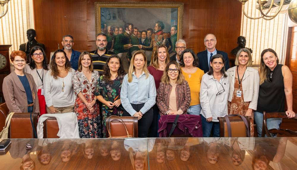 imagem principal do conteúdo Decania do CCS visita a FM