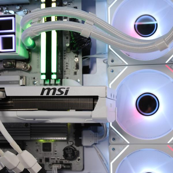 High End Gaming PC - RTX 5080, 9800X3D, 3TB