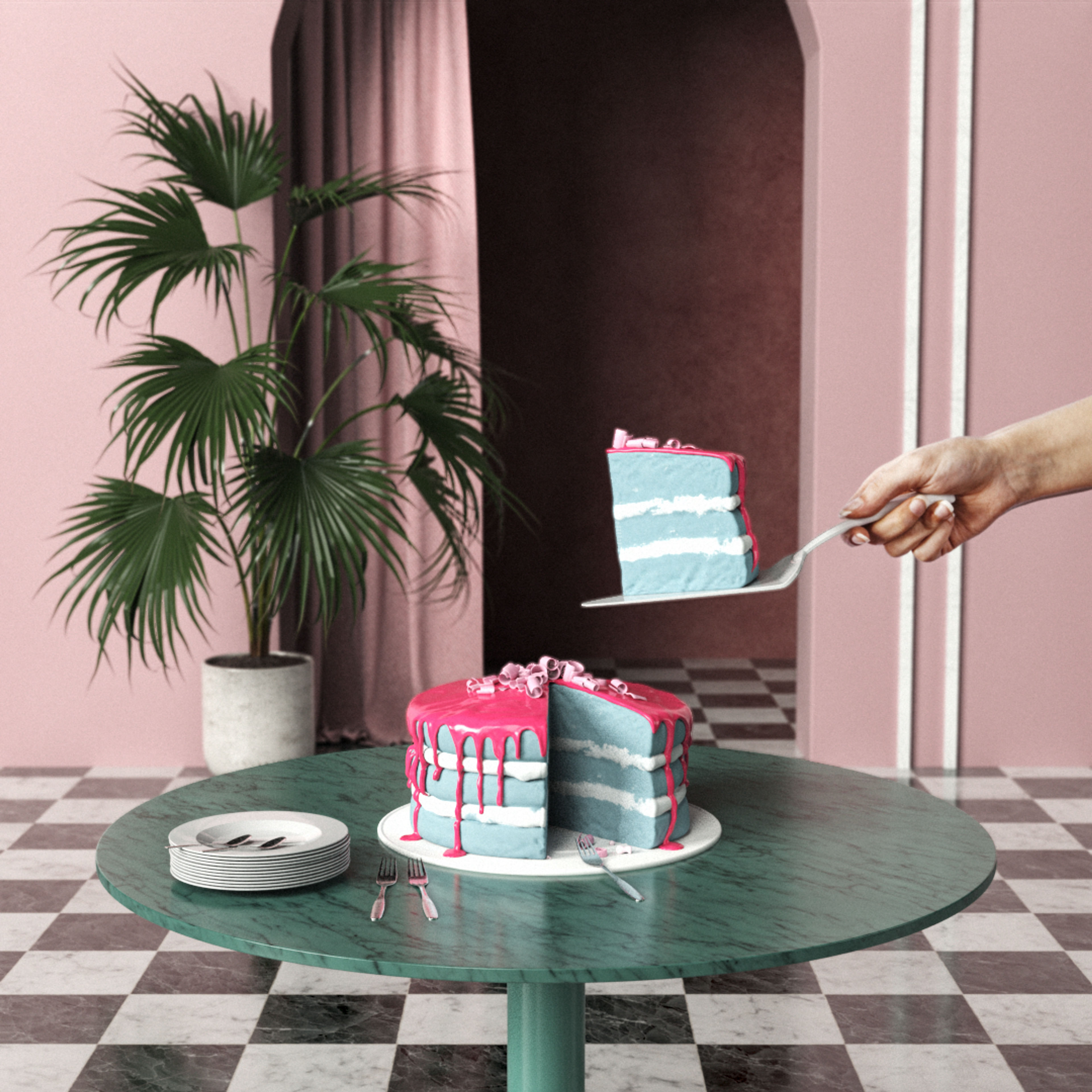 En hånd med en kakespade som har et kakestykke på seg.