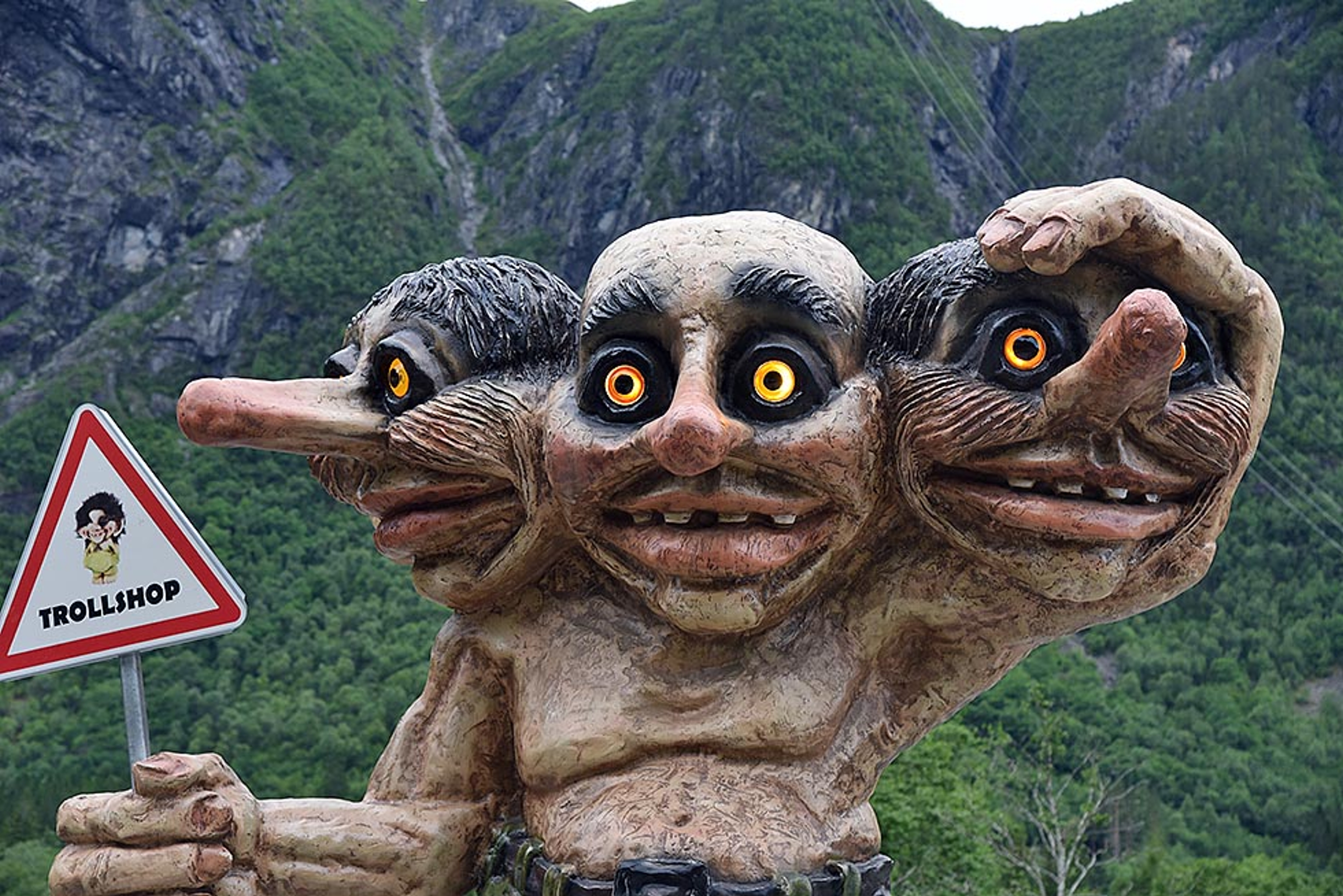 Tre i én konsulent: Som konsulent skal du gjerne mestre flere områder hos kunden. Det viktigste er at du mestrer å gi plass til deg selv i rollen.  Foto: Unsplash