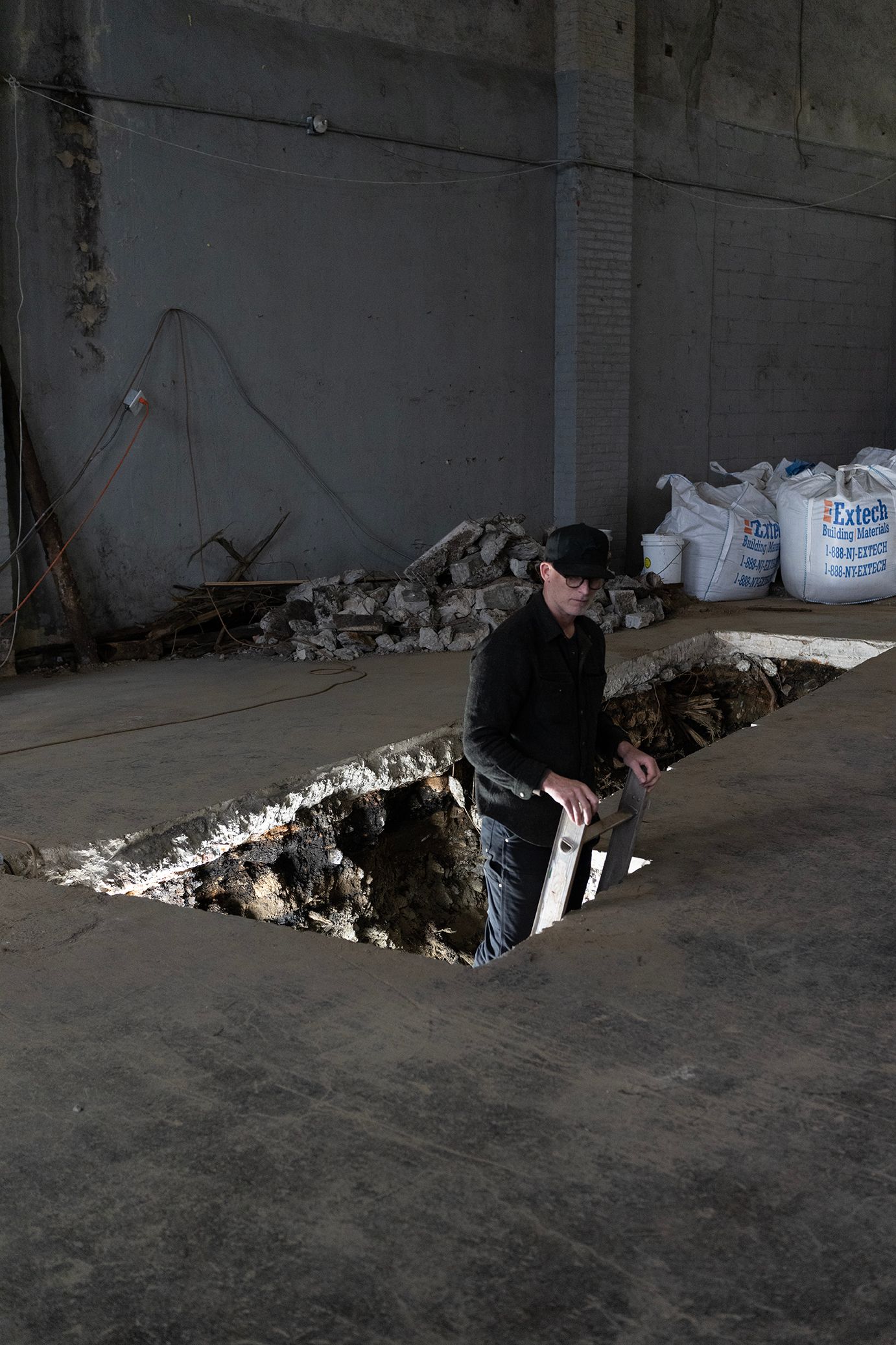 PIN–UP | MATTHEW BARNEY IS READY TO FLEX AGAIN