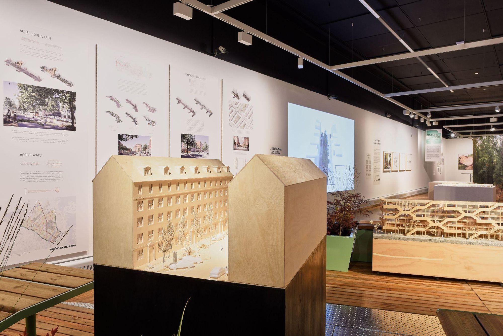 PIN–UP | HANDS-ON HISTORIES IN OSLO PROVOKE THE QUESTION: WHAT SHOULD A ...