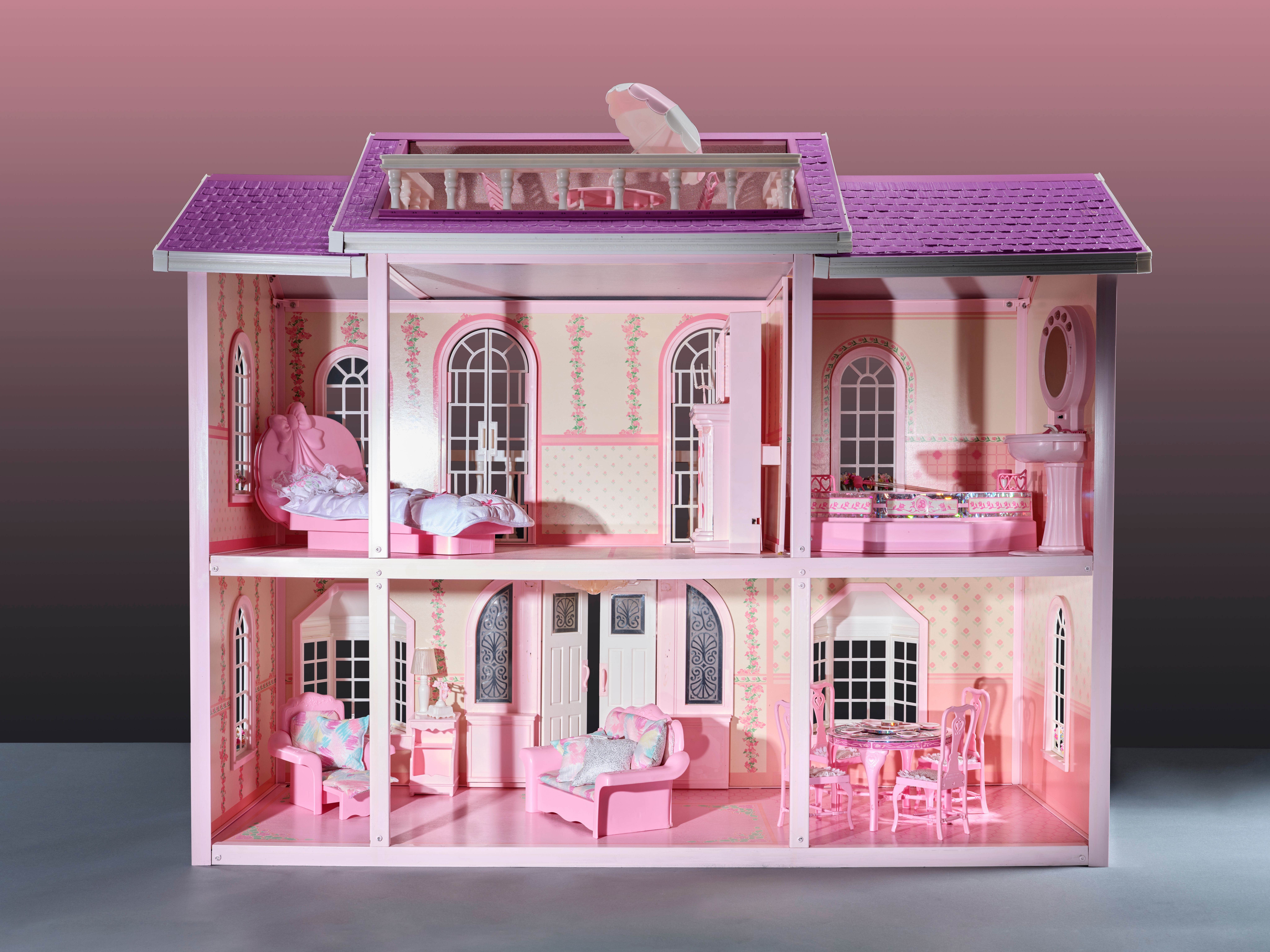 PIN–UP | THE BARBIE DREAMHOUSE