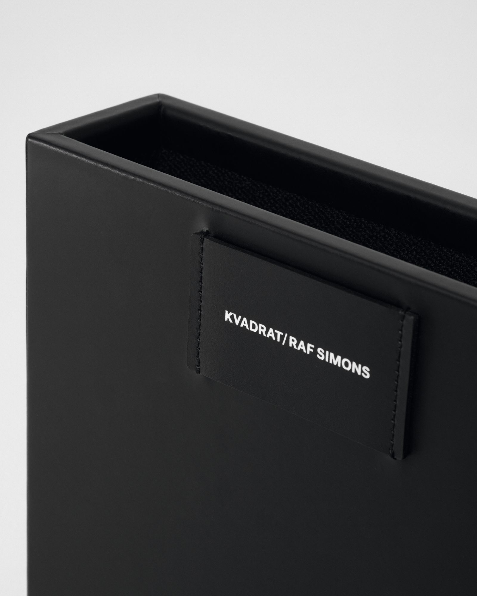 PIN–UP | RAF SIMONS ON ART, OBJECTS, AND SHAKER ETHICS