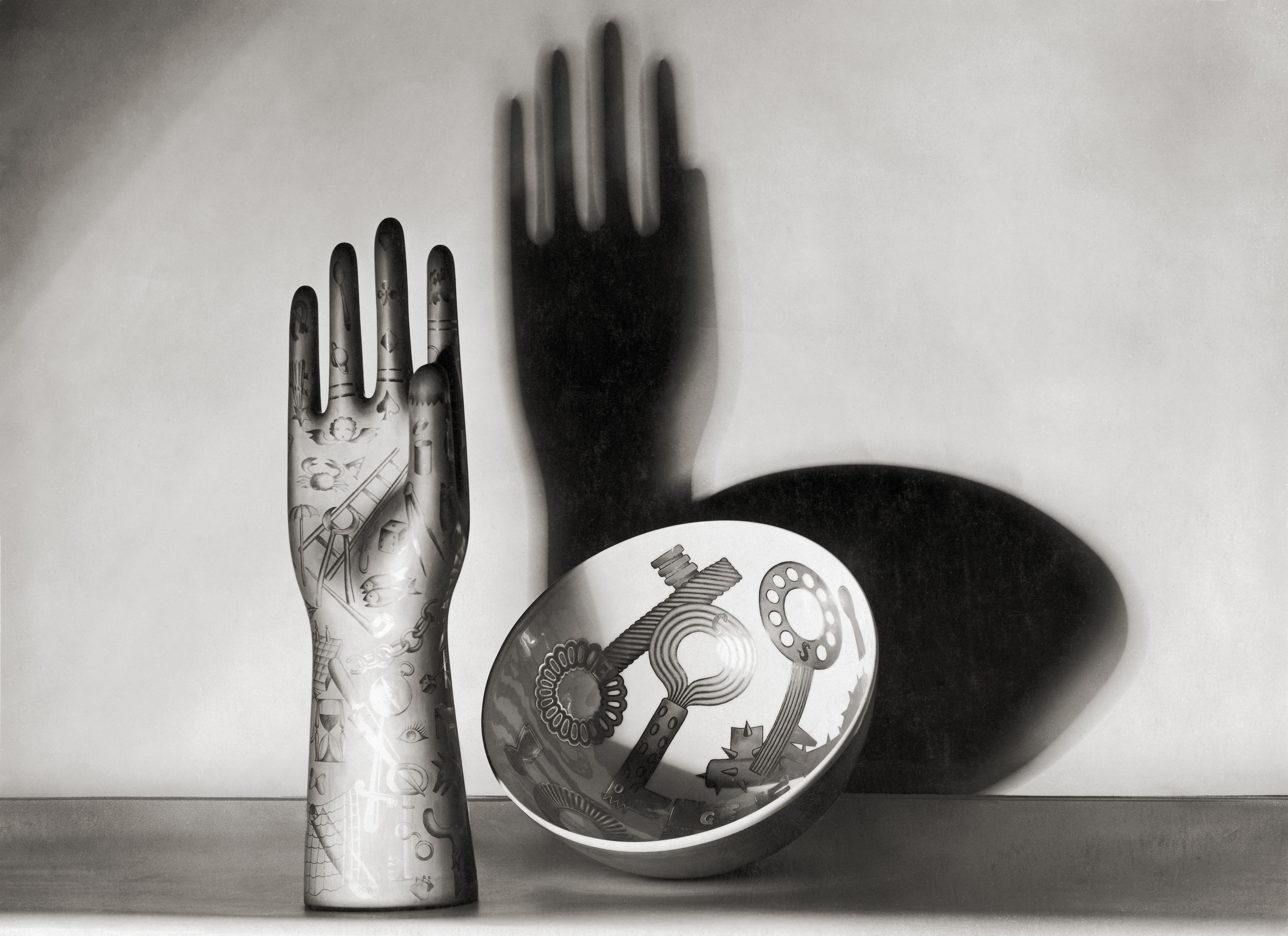 PIN–UP | THE MANY HANDS OF POLTRONA FRAU'S LIMITED EDITION DEZZA
