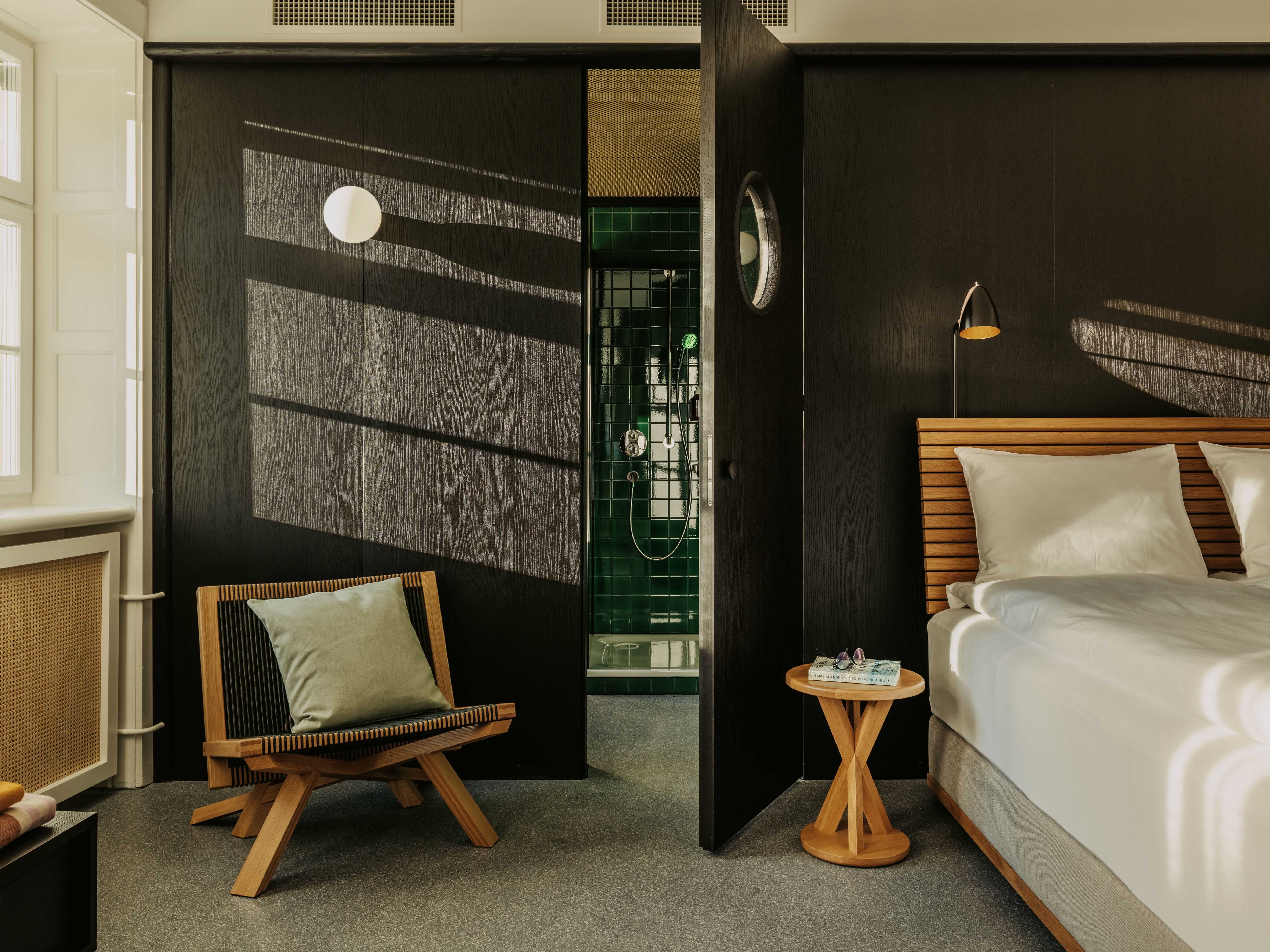 PIN–UP | VOLKSHAUS: HERZOG & DE MEURON'S BASEL HOTEL FOR EVERYONE