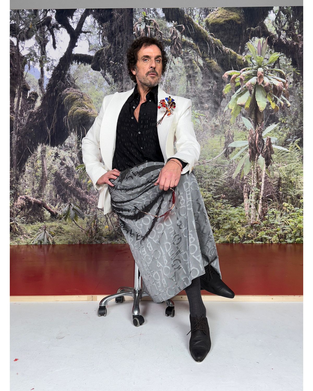 Andreas Kronthaler for vivienne Westwood SS 25 juergen tellerstyling by Sabina Schreder