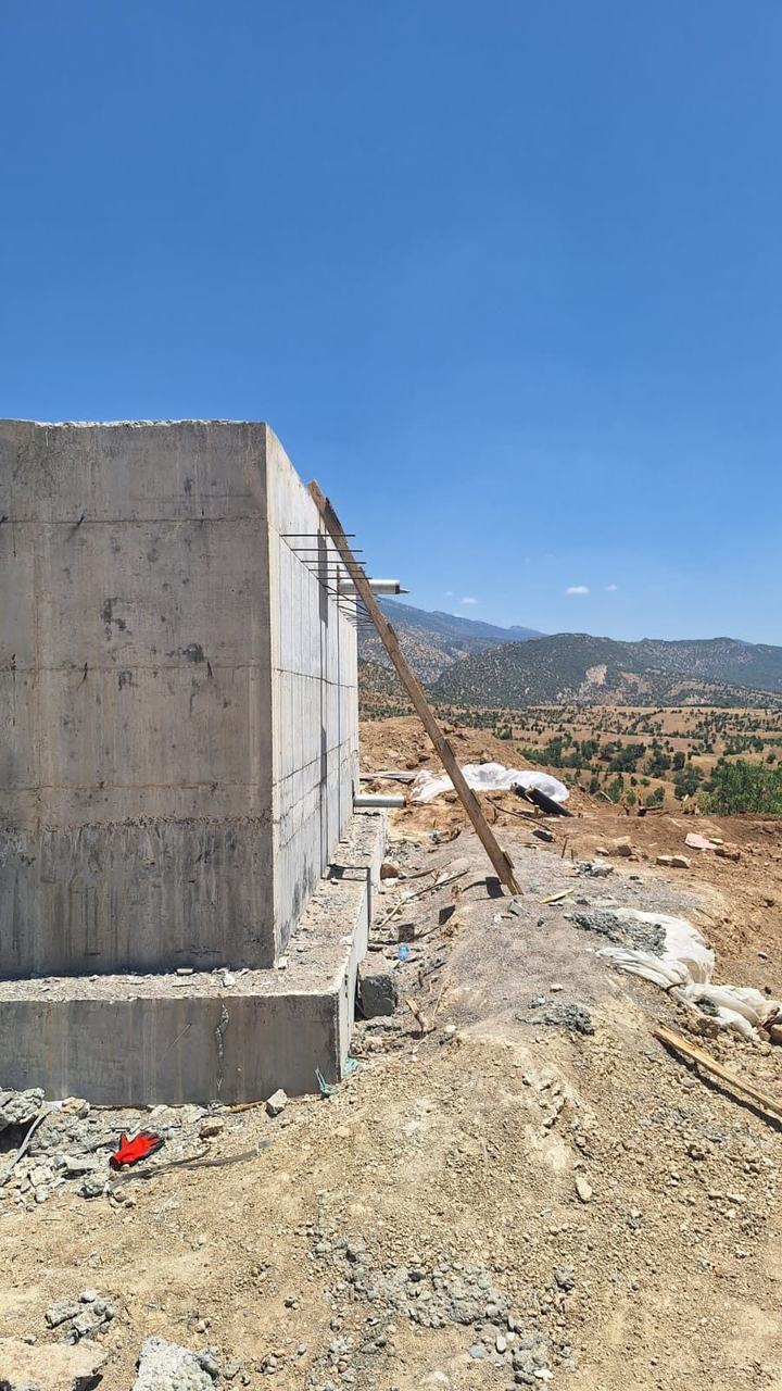 Rebar reinforcement for a concrete structure