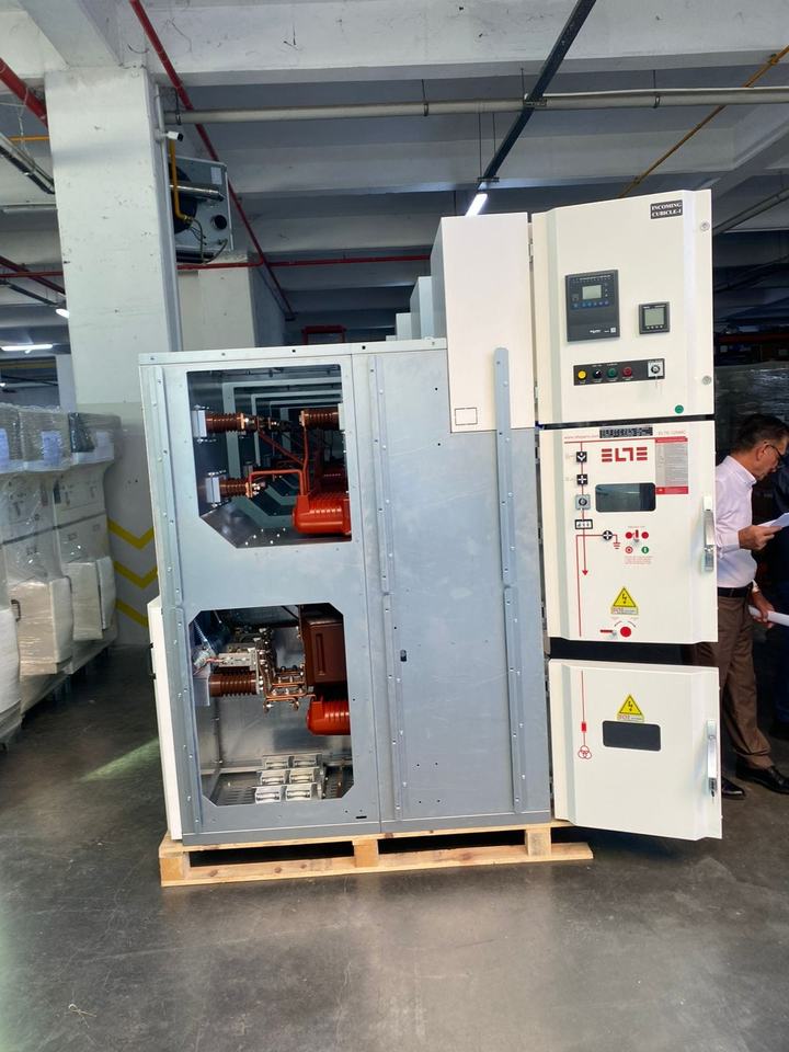 Materials loading and unloading on site