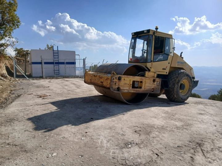 Heavy equipment excavation work