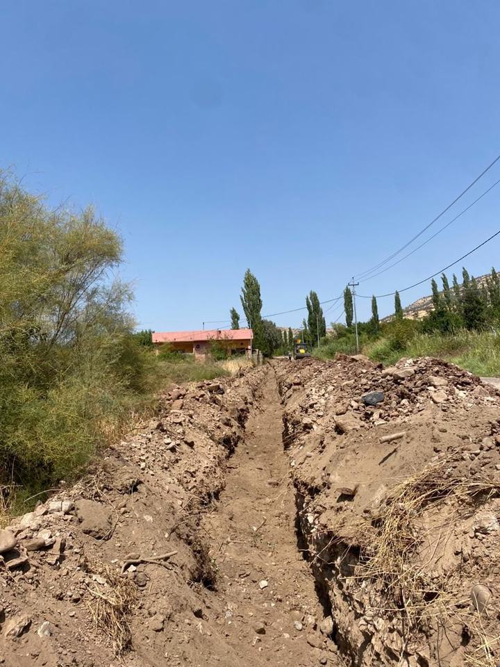 Roadside trench excavation