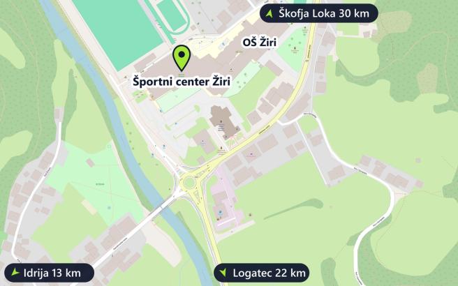 Zemljevid Žirov z označenim Športnim centrom Žiri na Jobstovi cesti 22a, ob osnovni šoli, s smermi proti Škofji Loki, Logatcu in Idriji.