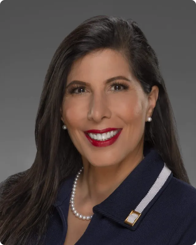 Amanda Farahany headshot