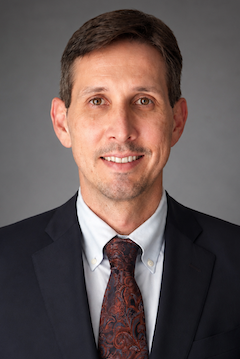 Robert Gibbons headshot