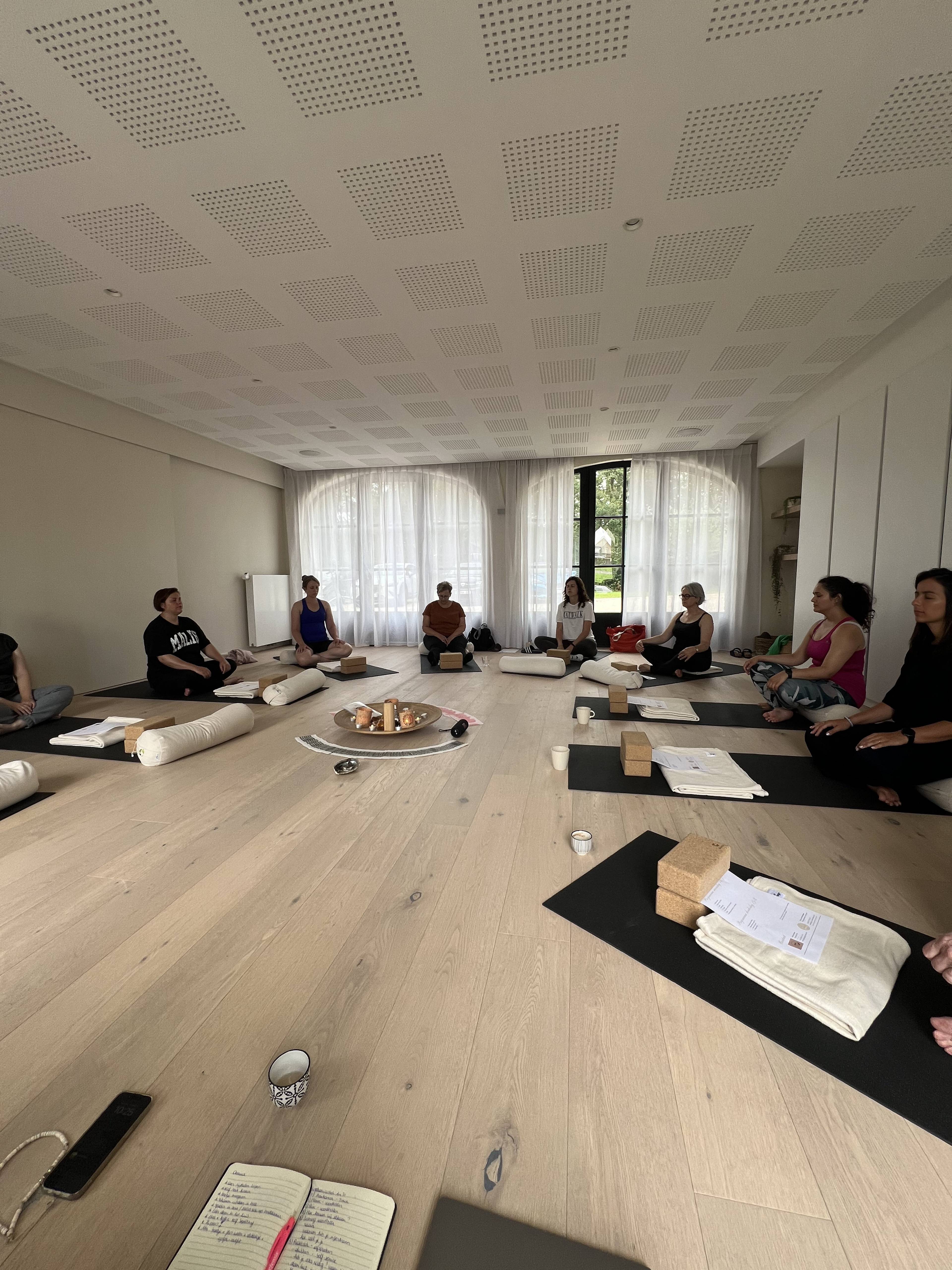 Glamping × Yogha retreat