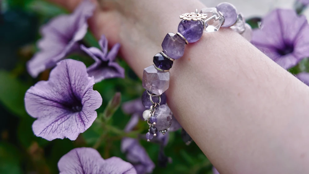 Bransoletka handmade koloru fioletowego