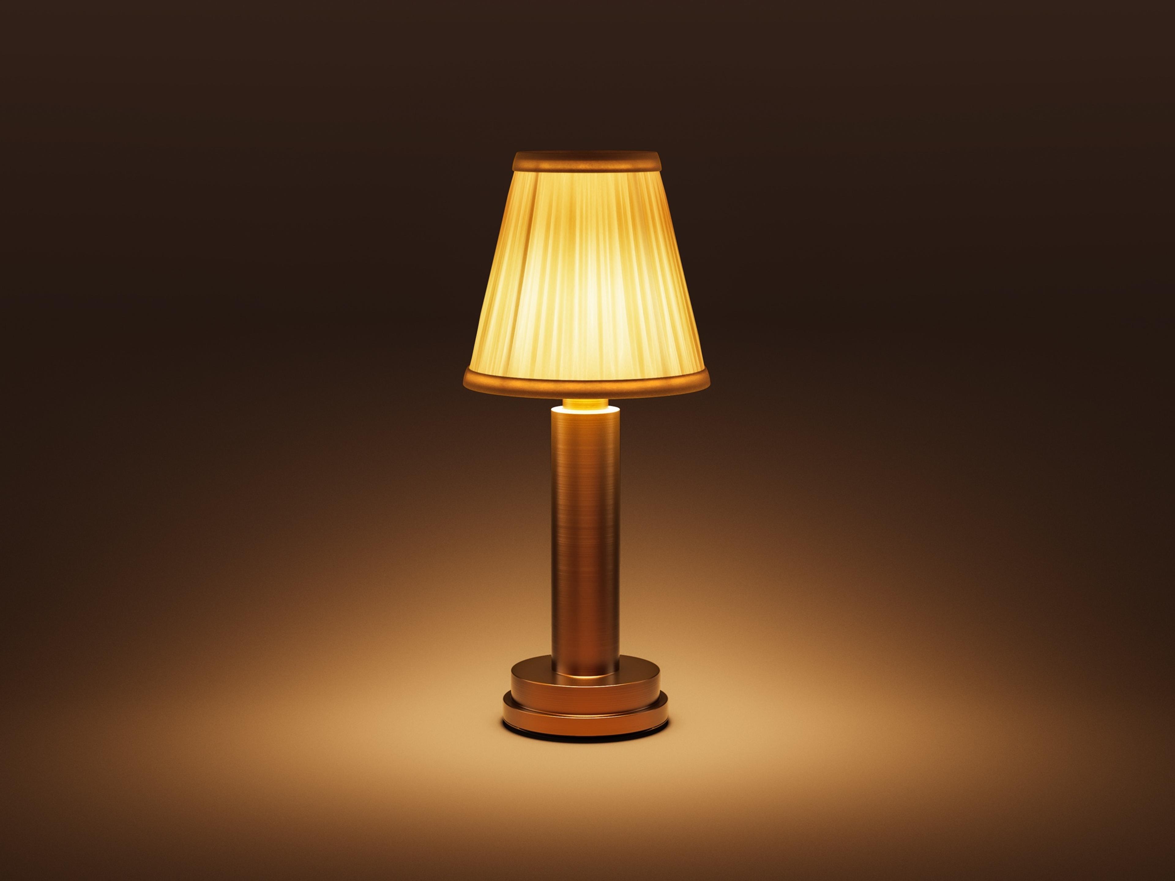 Victoria — Polished Brass / Cotton / Warm White (2600K)