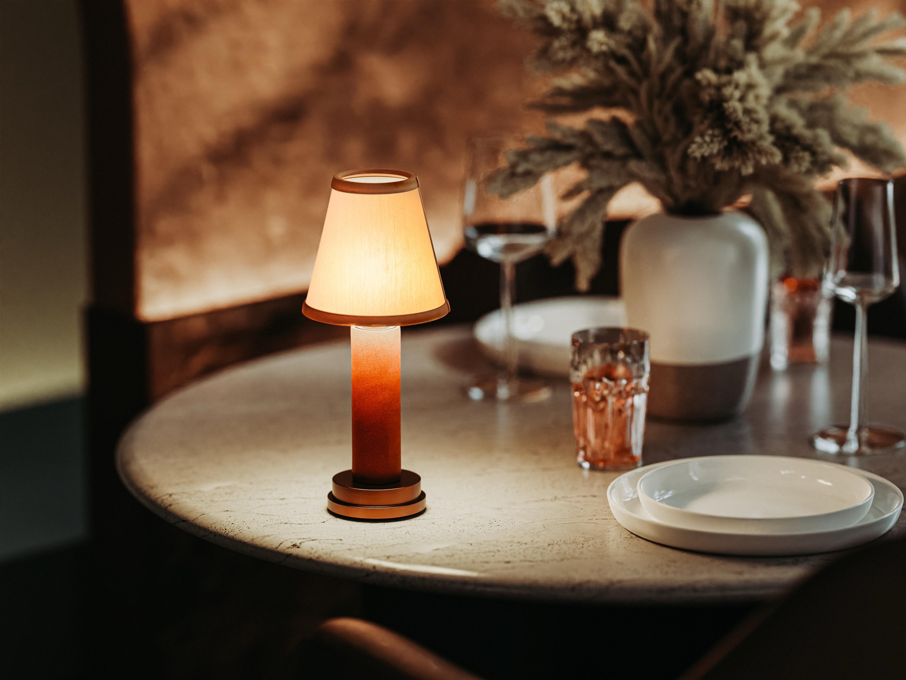 Victoria — Polished Brass / Cotton / Warm White (2600K)