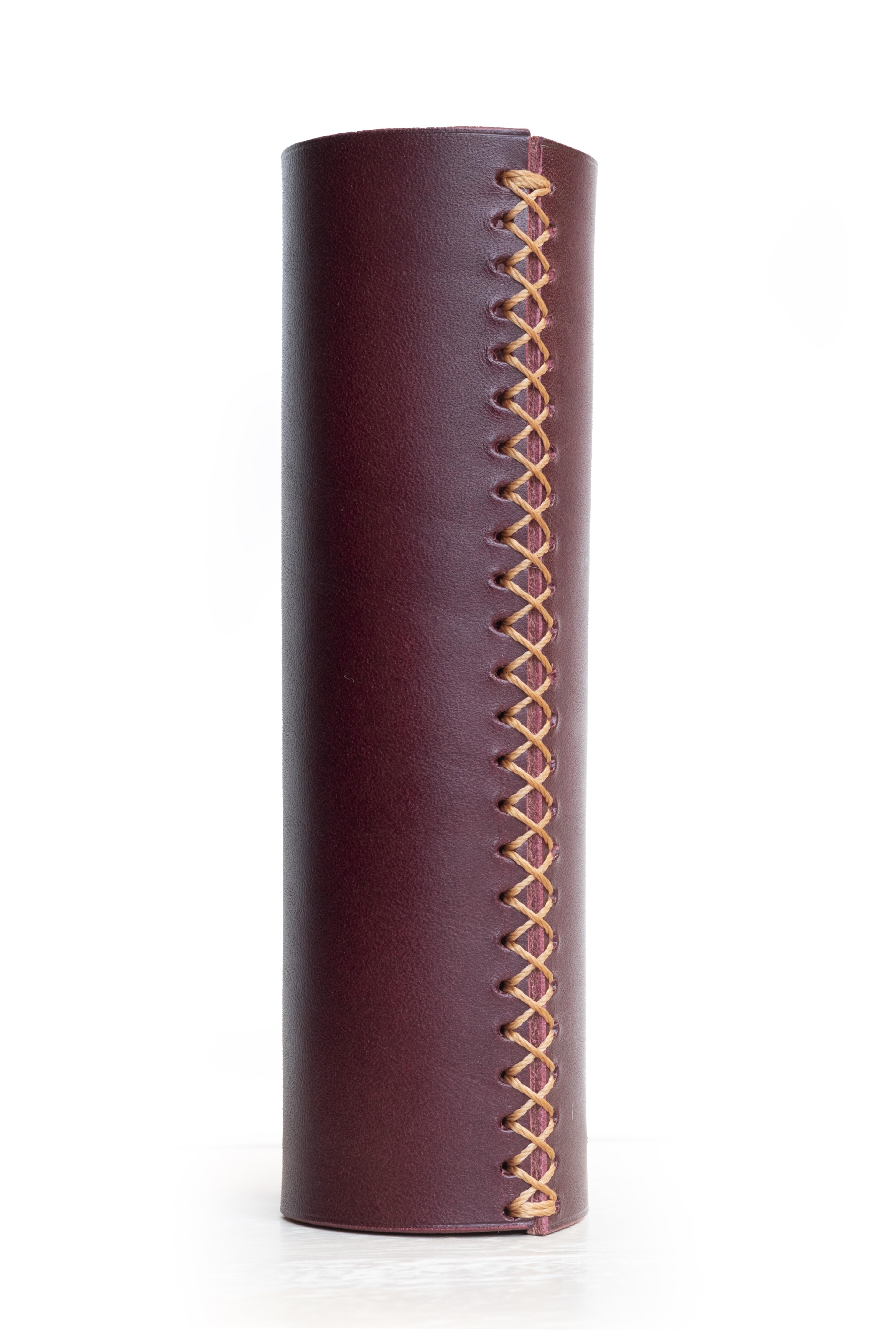 Victoria — Polished Brass / Cotton / Warm White (2600K)