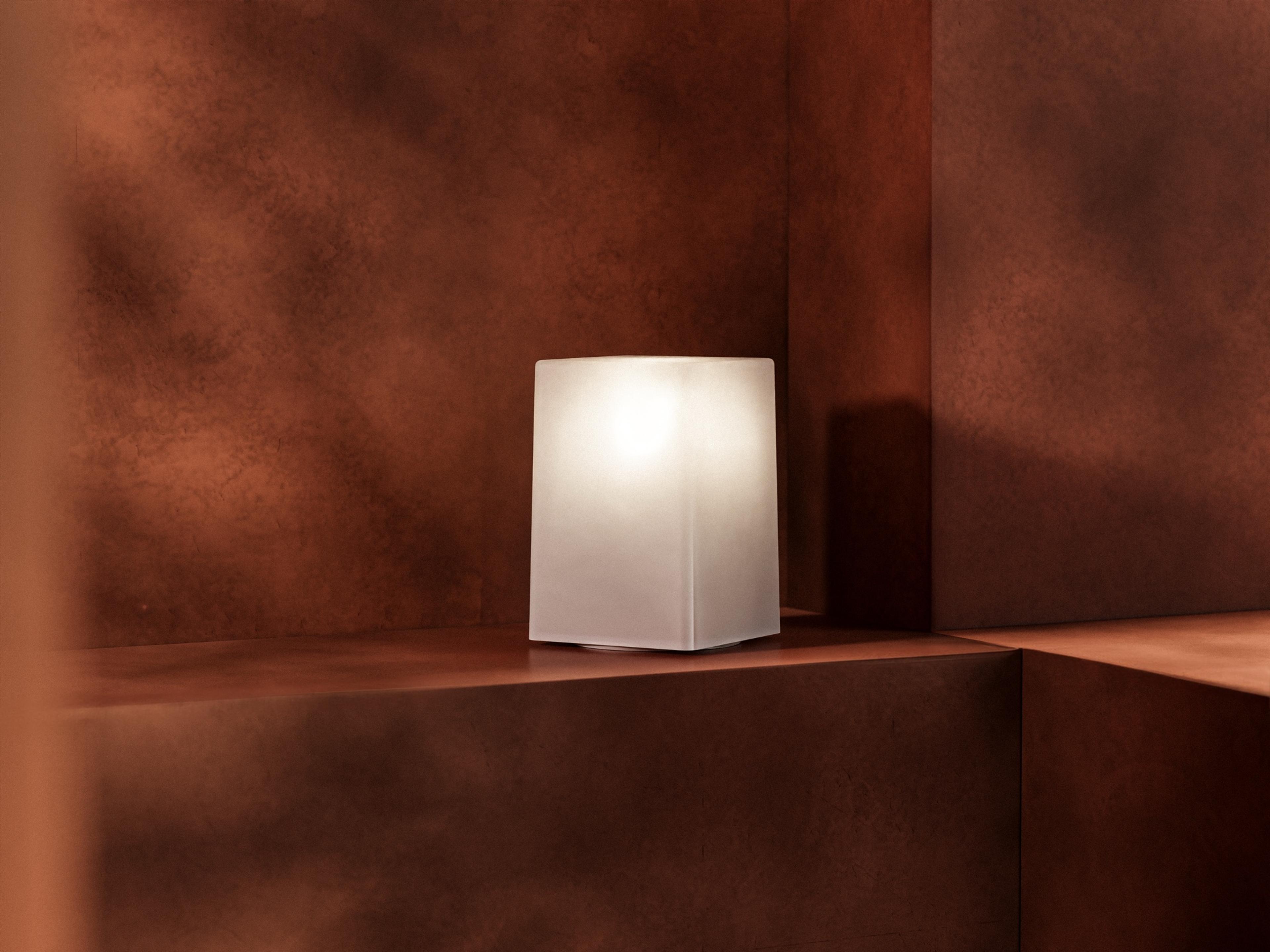 Gem — Square Resin / Opal / Warm White (2600K)