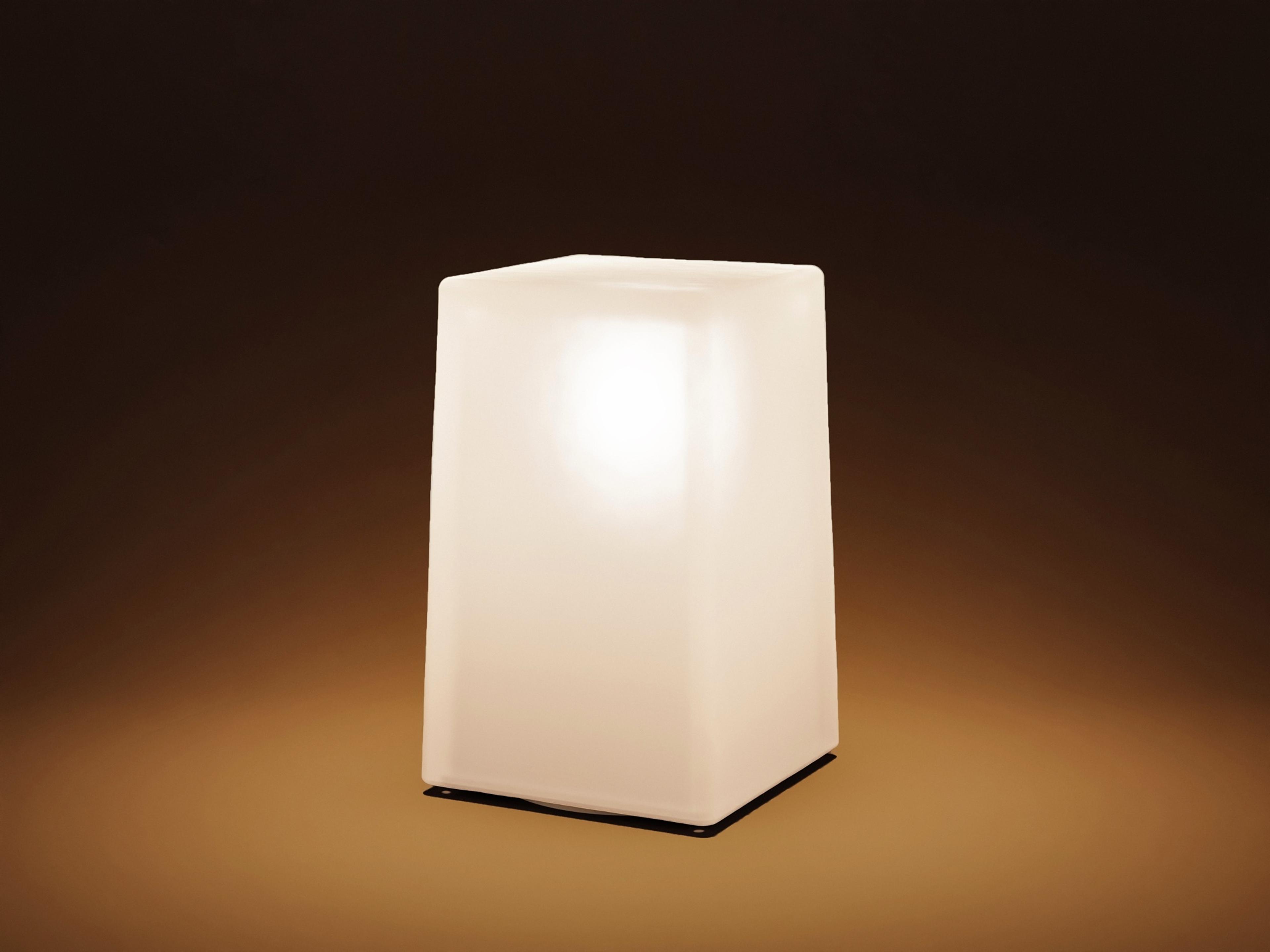 Ice — Square 100 / Warm White (2600K)