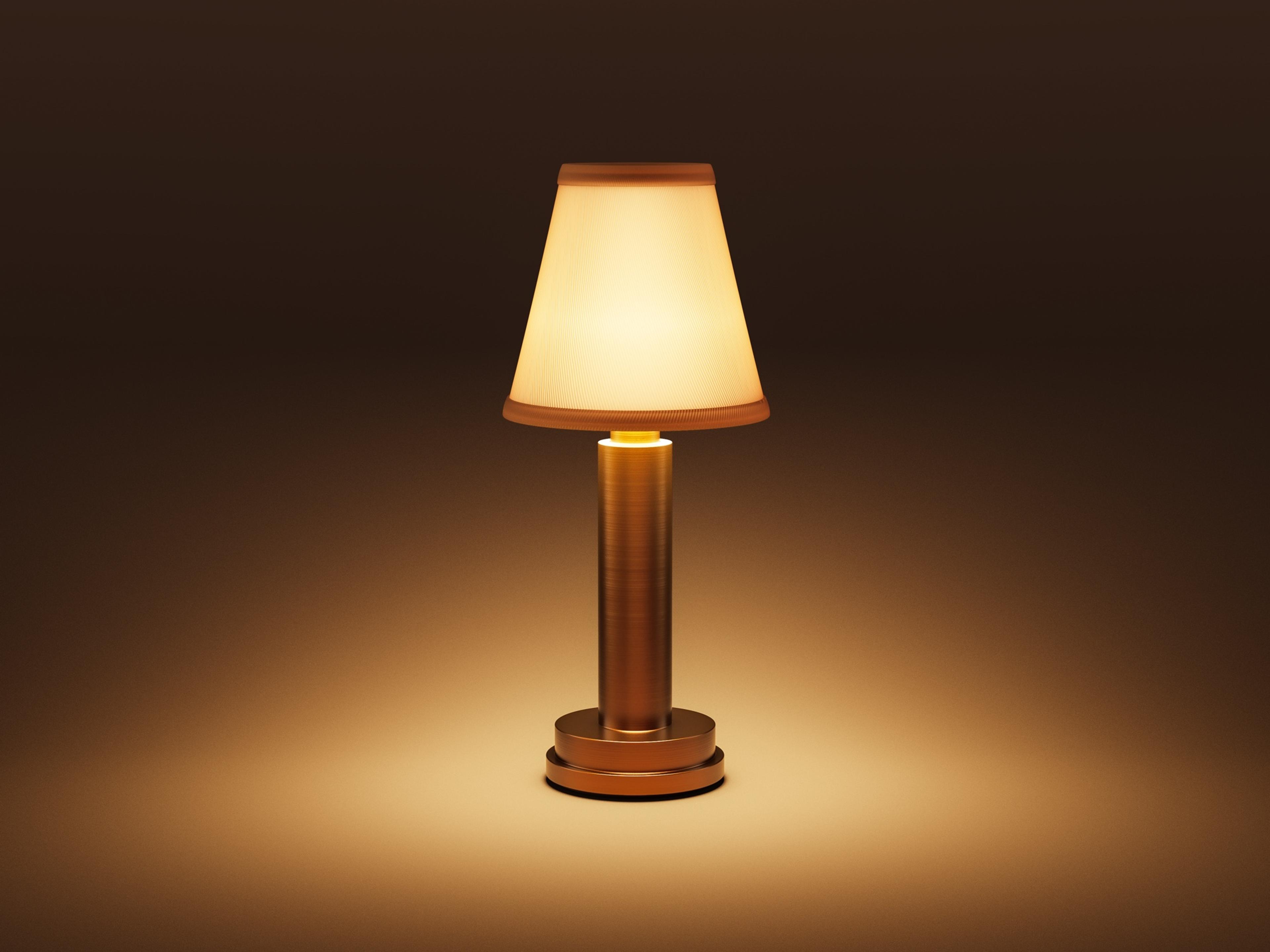 Victoria — Polished Brass / Cotton / Warm White (2600K)