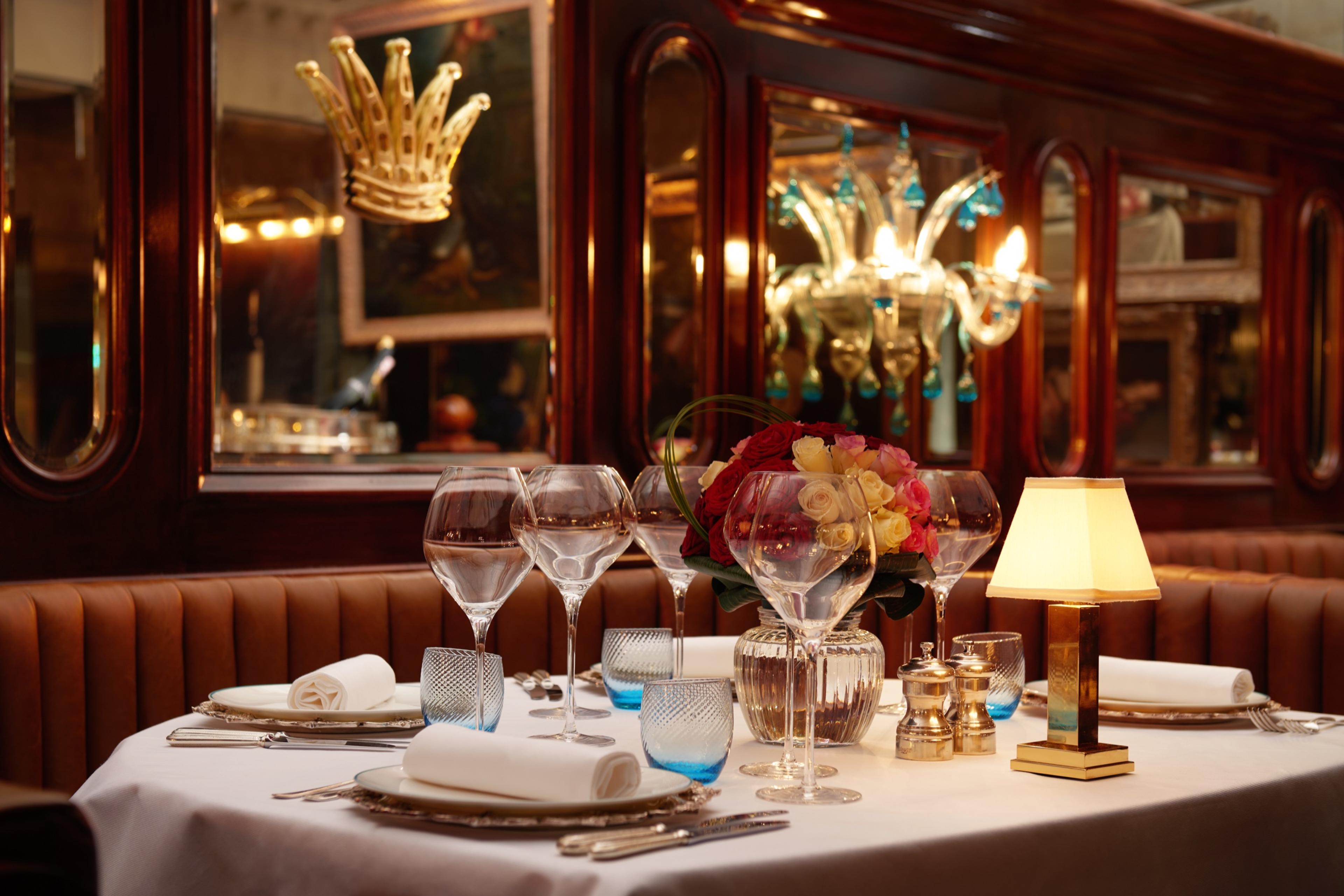 NEOZ Albert — English Grill, The Rubens Hotel, London