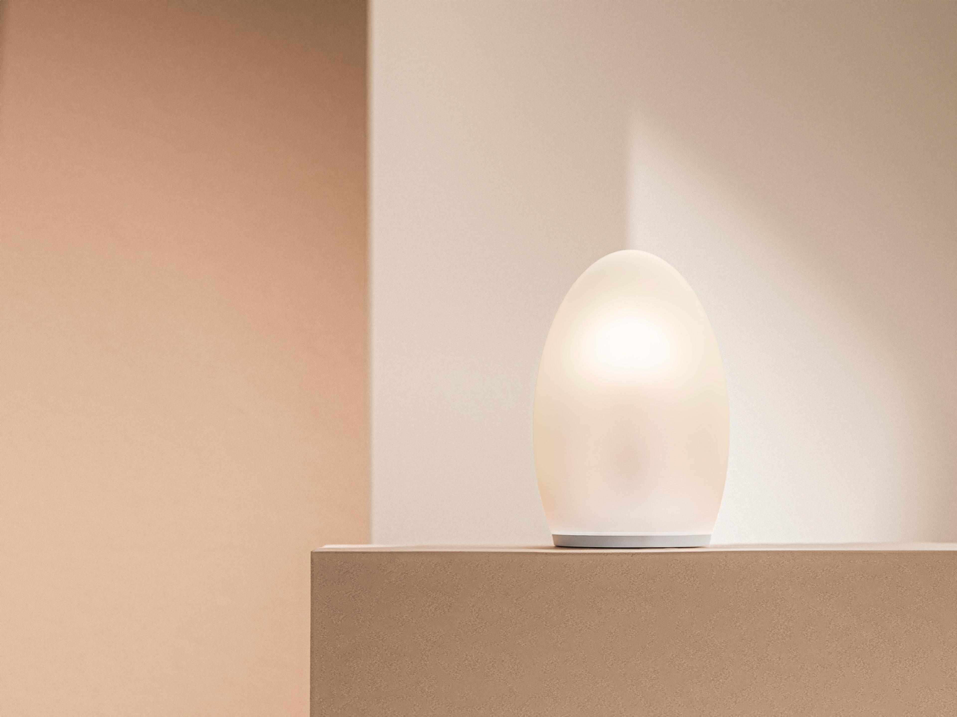 Egg — Original / Warm White (2600K)