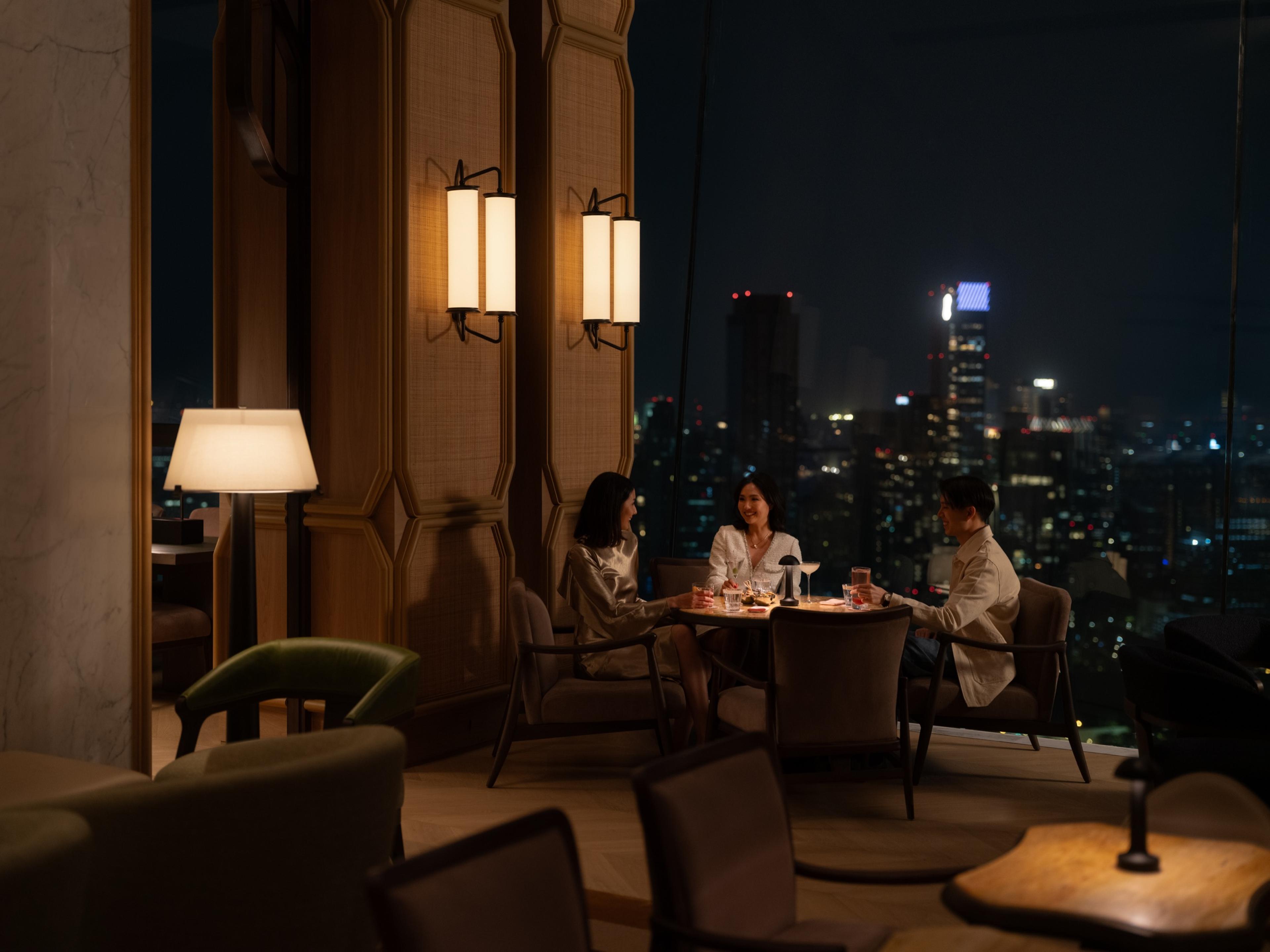 NEOZ Cooee 1c — 1970 Bar, Dusit Thani, Bangkok