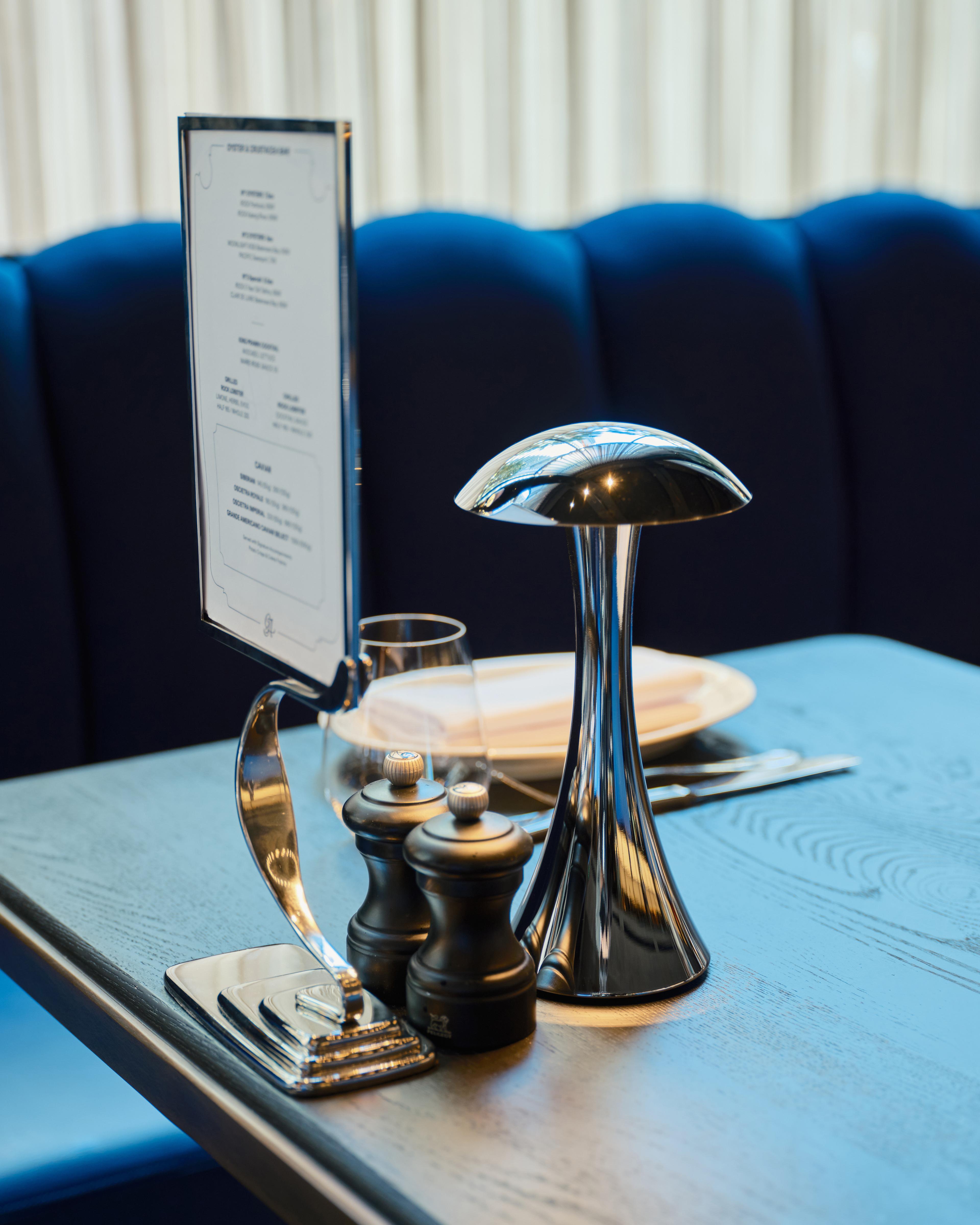 NEOZ Nimbus — Lunch Service